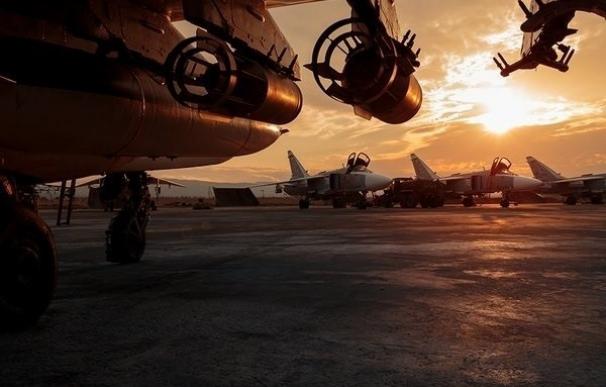 Aviones rusos bombardean las posiciones del Estado Islámico cerca de Deir Ezzor