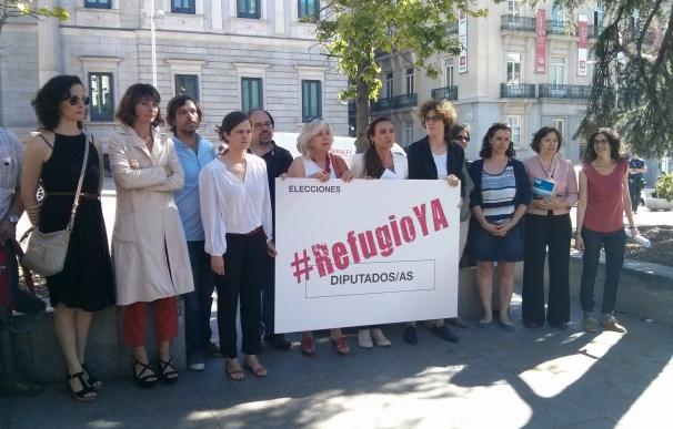 Un total de 15 ONG reclaman frente al Congreso que España dé "refugio ya" a las personas que huyen de la guerra