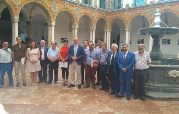 Diputación destina 25.000 euros a respaldar la actividad de ocho colectivos y asociaciones