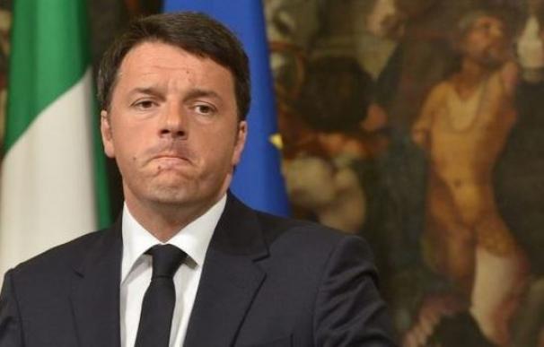 Renzi dimite como líder del Partido Democrático italiano y alerta del riesgo de escisión