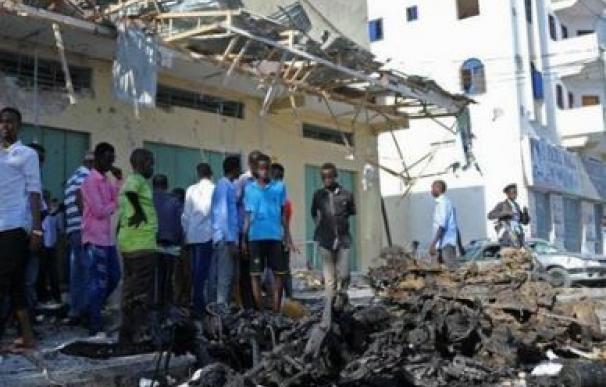 Al menos 39 muertos por la explosión de un camión bomba en Mogadiscio
