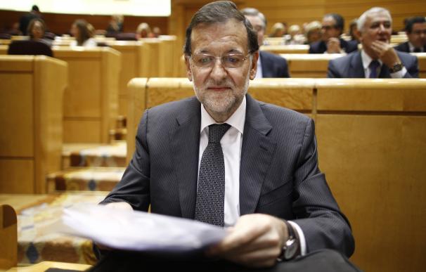 Rajoy volverá este martes al Senado para responder al PSOE, Unidos Podemos y ERC