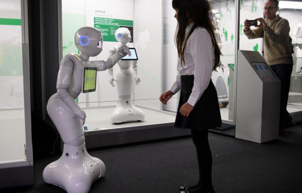 Los robots ya trabajan como médicos, enfermeros, conductores...