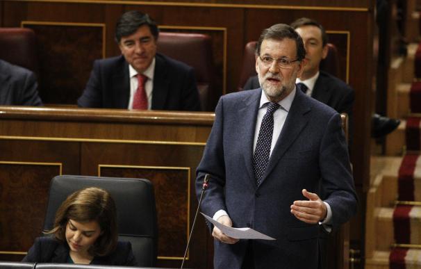 Rajoy recuerda que Díaz no ha dado explicaciones por los ERE después de que Sánchez le acuse de "esconderse" por Gürtel