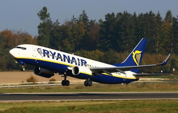 Ryanair amplía sus rutas de invierno de Valencia a Budapest, Edimburgo, Eindhoven y Milán y mantiene las 10 de verano