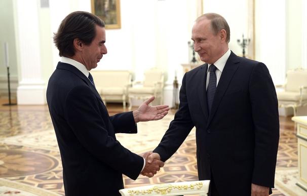 Aznar se reúne con Putin en el Kremlin demostrando la buena relación que hay entre ellos