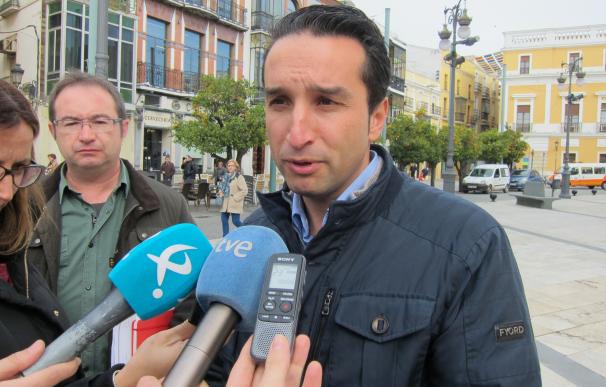 Cabezas anuncia su "firme intención" de presentar una moción de censura en Badajoz, que debe autorizar el PSOE regional