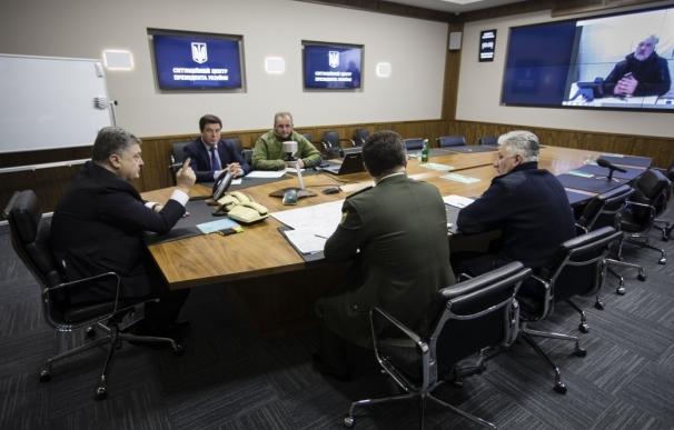 Poroshenko acusa a Rusia de intentar crear un "infierno" en el este de Ucrania