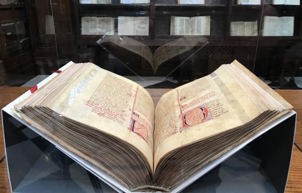 Biblioteca de Menéndez Pelayo muestra al público su códice restaurado de la 'Estoria de España' de Alfonso X