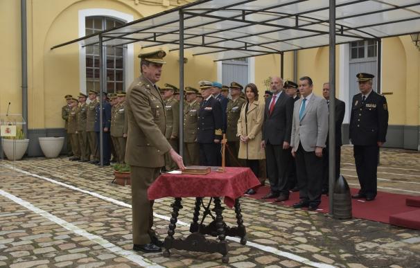 El coronel Carlos Ángel Echevarría toma posesión como delegado de Defensa en Andalucía