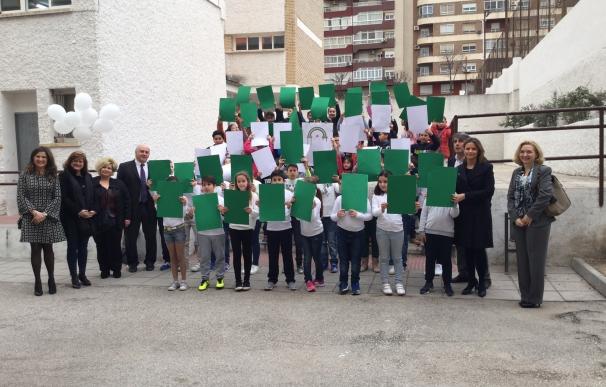 Escolares celebran el Día de Andalucía con actividades lúdicas y la difusión de la cultura del aceite