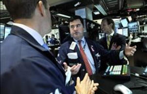 Wall Street cierra con un avance del 1,13 por ciento en el Dow Jones de Industriales