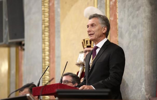 Macri anuncia una visita de Estado de los Reyes de España a Argentina en 2018