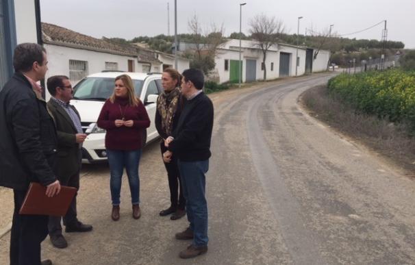 Diputación estudia la solución a las inundaciones por lluvia en varias calles de Santiago de Calatrava