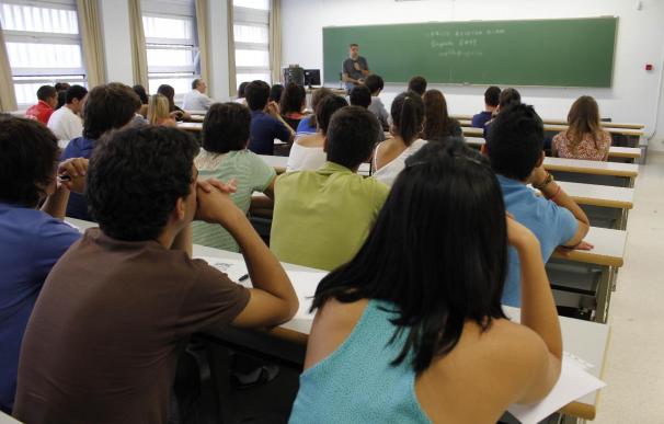 Alumnos de UPO aprueban en Pleno llevar a las clases propuesta de paro académico el 24M y un encierro previo