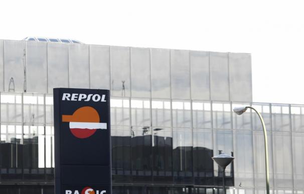 Repsol dice que la CNMC tiene "animadversión" a las empresas y recurrirá la multa
