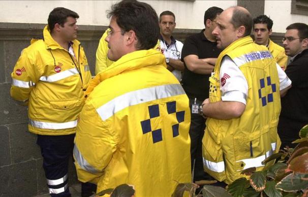 Dos muertos al caer en un coche al agua en el puerto de Las Palmas