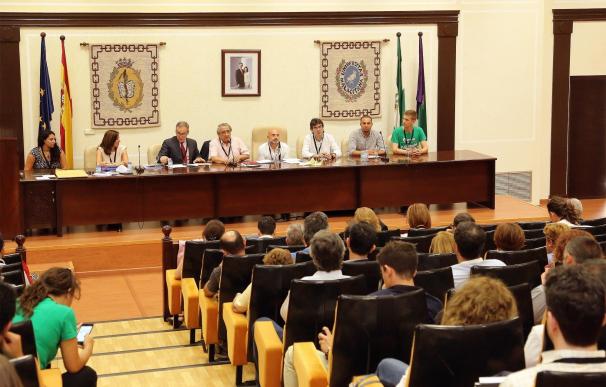 Narváez anuncia una reforma de los estatutos de la UMA en la constitución del Claustro Universitario