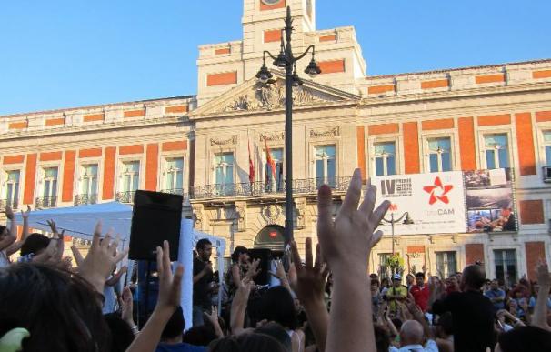 El 15M, IU y sindicatos preparan concentraciones en toda España para reclamar un referéndum