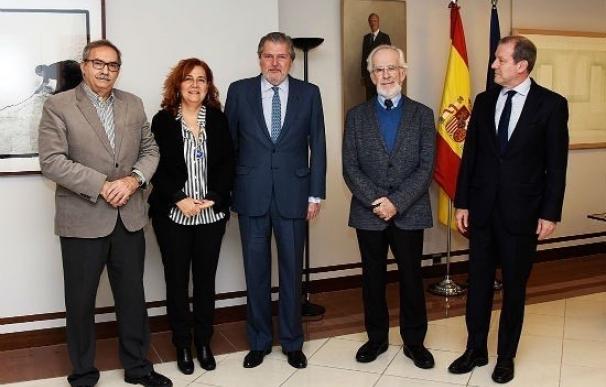 Creadores se reúnen con Méndez de Vigo para pedir que se suspendan las sanciones impuestas a los autores jubilados