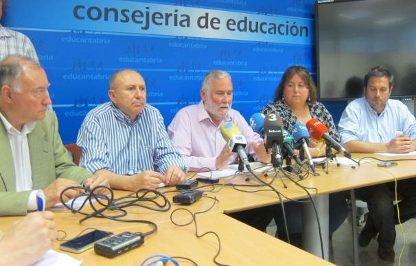 AMPL Educación y FAPA acuerdan medidas de conciliación de cara al nuevo calendario escolar
