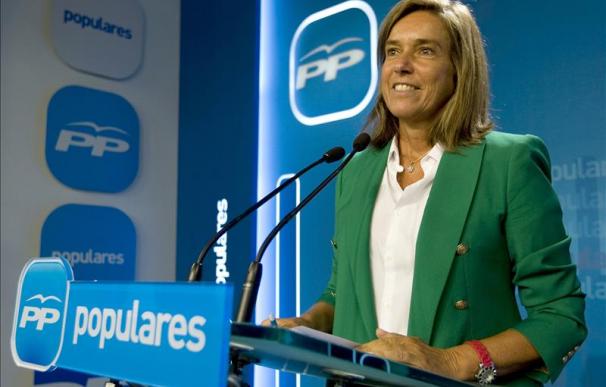 Ana Mato (PP) considera que Rubalcaba dice que las diputaciones sobran porque el PSOE perdió el 22-M