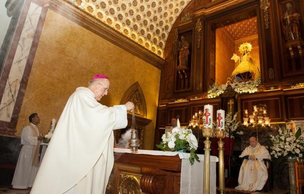 El obispo de Santander destaca la consonancia de la iglesia de Santa María en Trastévere con el perfil de Osoro