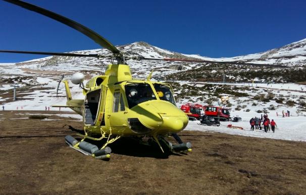 Evacúan en helicóptero a un esquiador herido en Alto Campoo