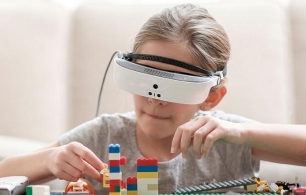 Lanzan las eSight 3, unas gafas que ayudan a ver a personas que solo conservan un pequeño porcentaje de visión
