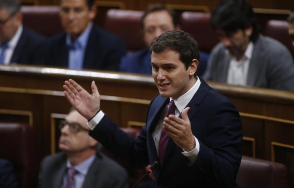 Rivera cree que si el presidente de Murcia es imputado el PP "no va a poner en jaque la gobernabilidad" de la región