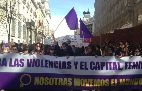 Las mujeres se manifiestan en Madrid para pedir igualdad salarial y el fin de la violencia de género