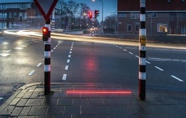 Semáforos en el suelo de la ciudad de Bodegraven