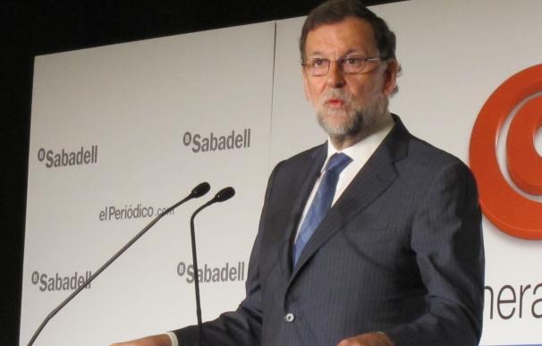 Rajoy apela a la Cataluña moderada que defiende la ley y la propiedad privada