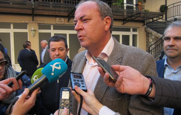 Monago dice que "habría un antes y un después" entre PP y Junta si prospera una moción de censura a Fragoso en Badajoz