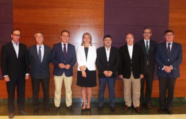 Los colegios de farmacéuticos andaluces respaldan la integración de Farmanova y Cecofar en Bidafarma
