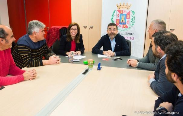 El alcalde y la vicealcaldesa de Cartagena muestran su apoyo al comité de empresa de Navantia