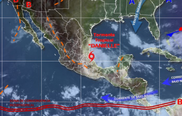 Danielle toca tierra en el Golfo de México y amenaza con tormentas torrenciales