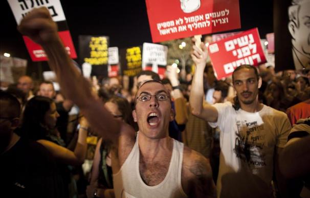 Más de 70.000 indignados se manifiestan en la periferia de Israel
