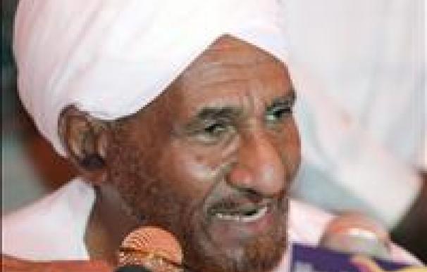 El líder opositor dice que el régimen sudanés debe cambiar con una rebelión o el diálogo