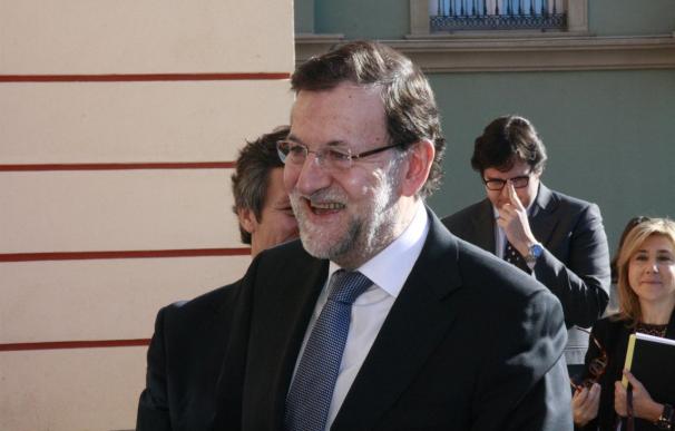 Rajoy dice que los candidatos en Madrid y Valencia se conocerán "en su momento"