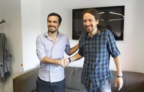 Negociaciones Podemos-IU: del "pitufo gruñón" de Iglesias al cortejo para intentar el 'sorpasso' al PSOE