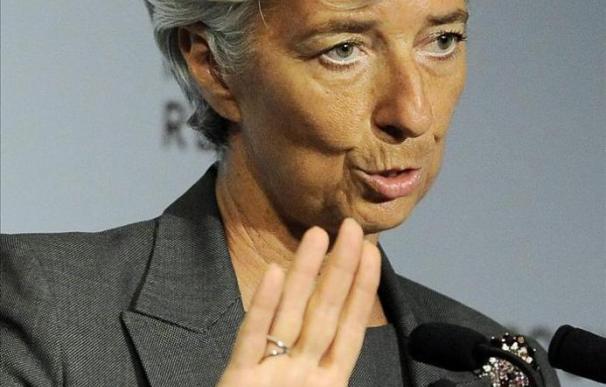 Lagarde afirma que la cooperación del G7 ayudará a espolear economía mundial