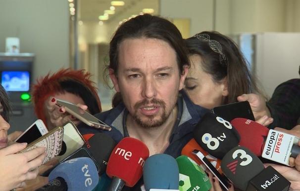 Iglesias se marca como objetivo "seducir" a PSOE para "atraerle" al bloque del cambio y trabajar juntos en un proyecto