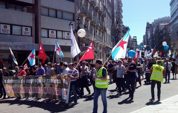 Miles de personas se manifiestan en Vigo contra la precariedad laboral y por una Europa "más social"