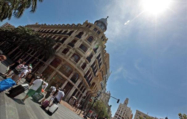 El calor y el viento activan la alerta en Andalucía y Aragón