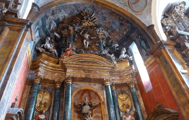 La Junta restaura el retablo y pinturas murales del presbiterio de la iglesia de Sotillo de la Ribera (Burgos)