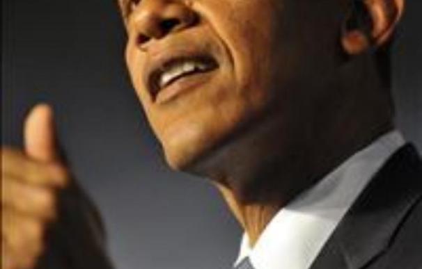 Obama destaca la categoría de la deuda de EEUU, pero critica a los políticos