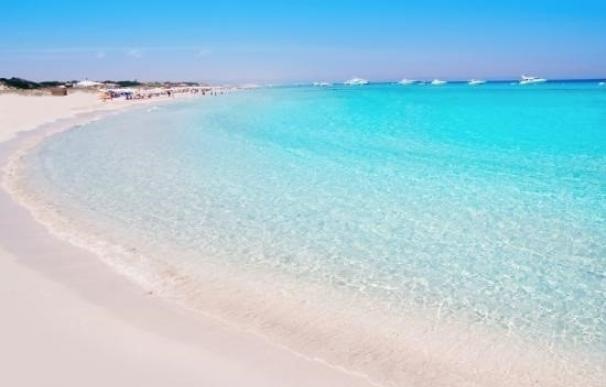 La playa de Ses Illetes, en Formentera, y la playa de Muro, en Mallorca, entre las mejores de Europa
