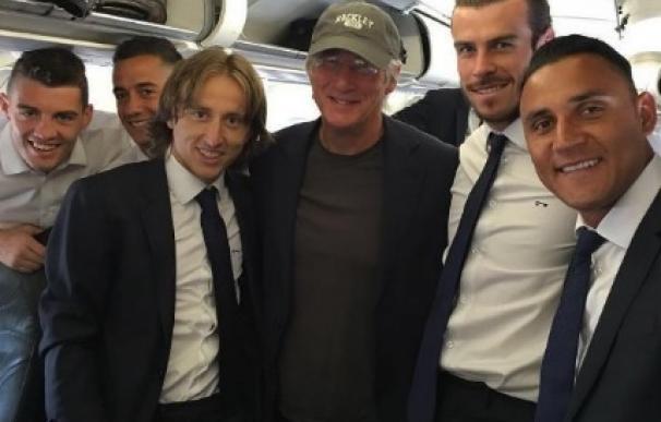 El actor Richard Gere viajó con la expedición del Real Madrid a Milán