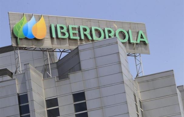 (Amp.) Iberdrola gana 2.705 millones en 2016, un 11,7% más, y eleva un 11% el dividendo